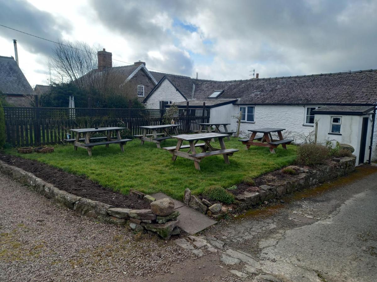 The Crown Inn Wentnor Kültér fotó