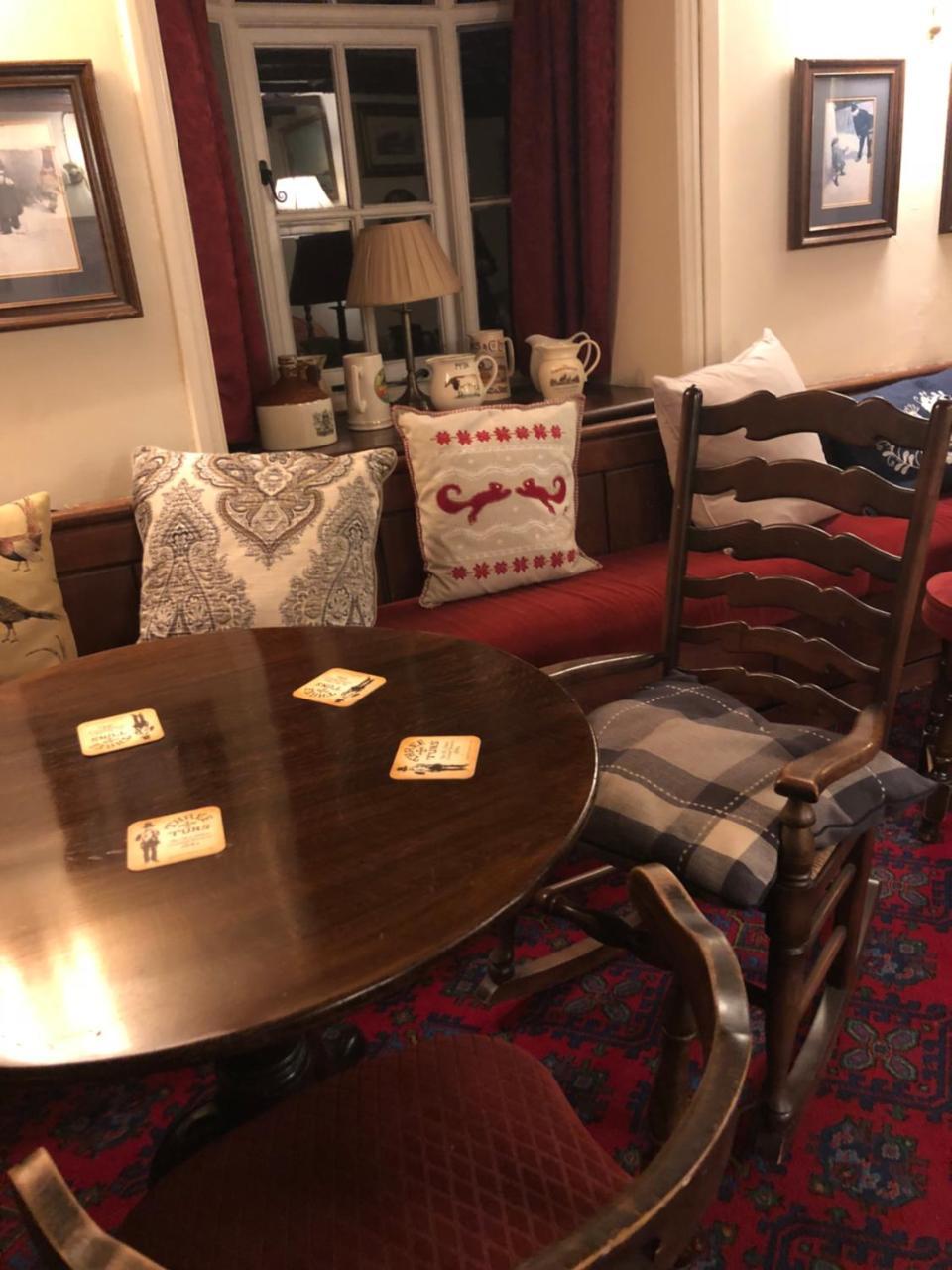 The Crown Inn Wentnor Kültér fotó